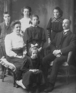 Hugh and Tillie Bowland and family